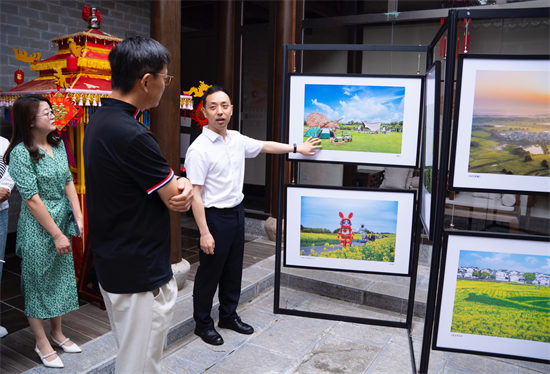 高淳国际慢城举办春季摄影作品展 南京市摄影家协会创作基地同步揭牌_fororder_图片 3