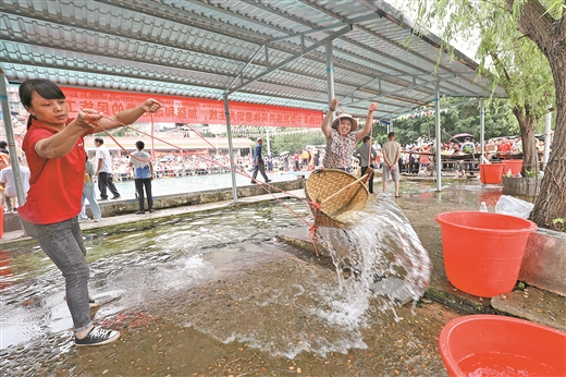 南宁市武鸣区： 壮族四月四 骆越风情浓