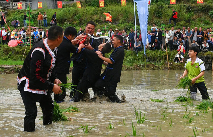 湖南湘西：农耕节上欢乐多_fororder_5