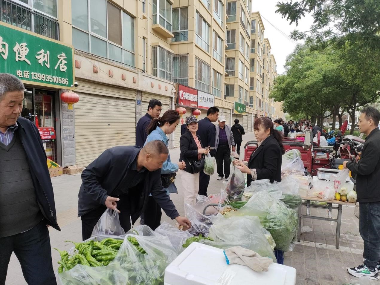 （未审核）【武威】武威市凉州区：共治共享 让地摊经济“火”起来_fororder_2