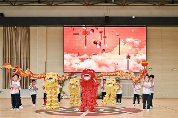 沈阳市第七中学附属幼儿园举办传统游戏运动会_fororder_七中幼儿园1_副本