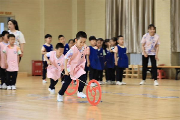 沈阳市第七中学附属幼儿园举办传统游戏运动会_fororder_七中幼儿园2_副本