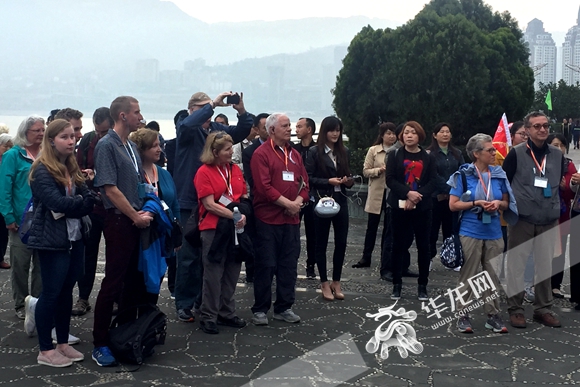 【区县联动】【涪陵】涪陵迎三峡游轮首批外籍游客 旅游与国际接轨