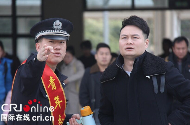 【唐已审】【供稿】广西防城港铁路警方护航春季出海客流