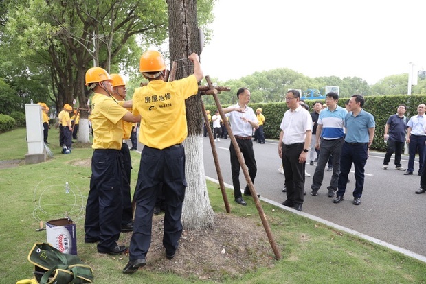 【图说上海】未雨绸缪 上海开展住宅小区房屋应急维修暨防汛防台演练