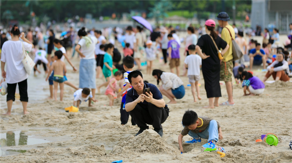 河南开封：戏水玩沙 享受夏日清凉_fororder_436030