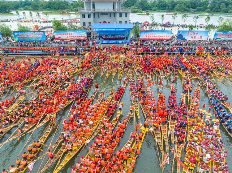 湖南道县：百“龙”争游迎端午_fororder_微信图片_20230620142618