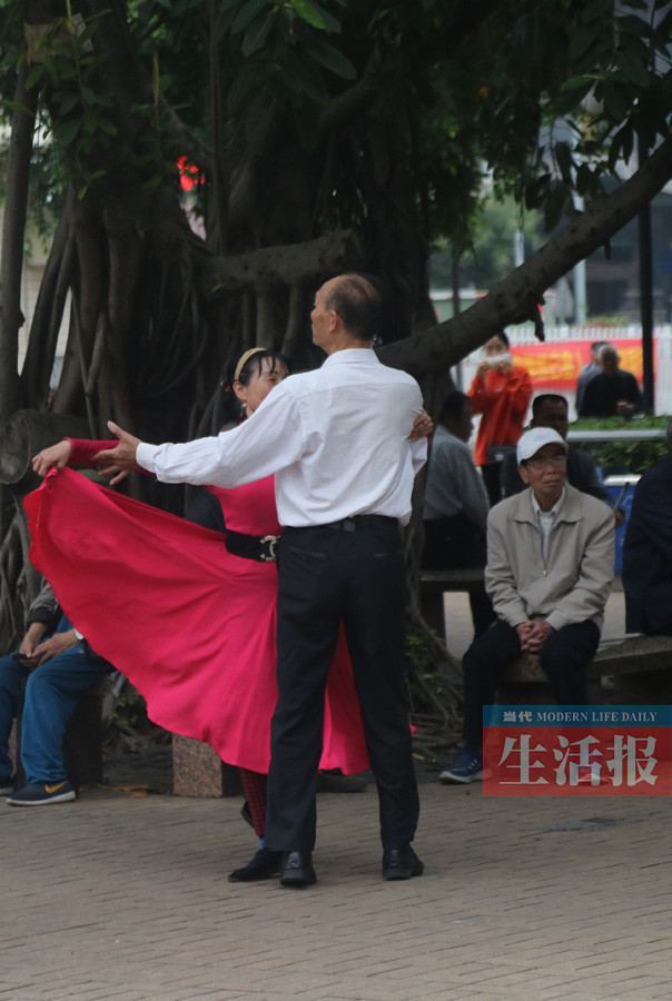 【焦点图】邕城公共文化设施短缺 老人精神文化活动贫乏(图)