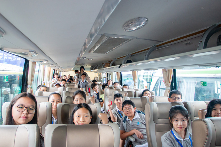 粤港澳台暑期首趟研学旅游专列抵达贵阳