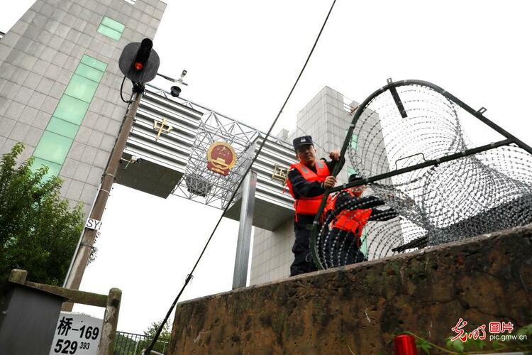 台风“卡努”来袭 吉林图们口岸严阵以待