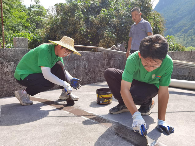 广西建院学子发挥技能助力生态宜居美丽乡村建设_fororder_图片7