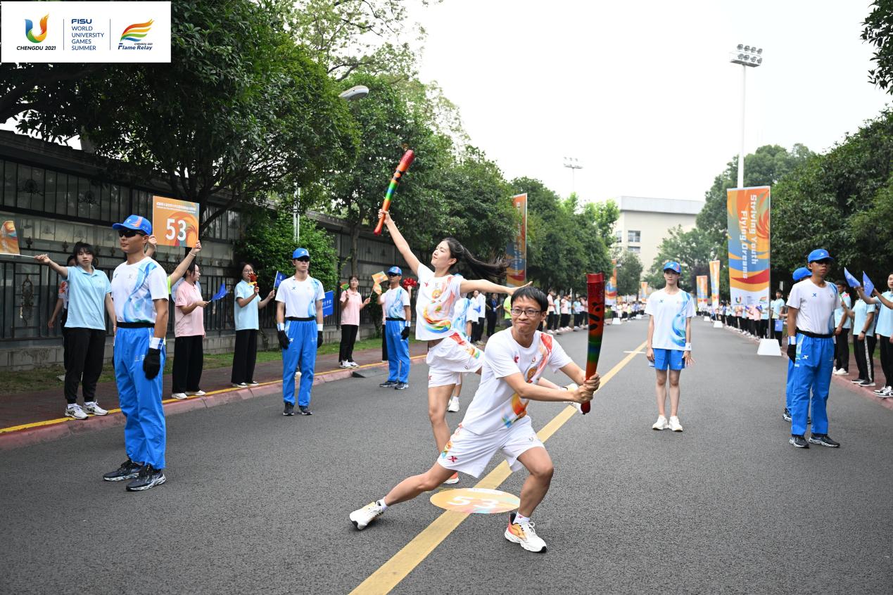 【汽车频道 资讯】蘑菇车联正式开启大运服务 自动驾驶成中国科技新名片