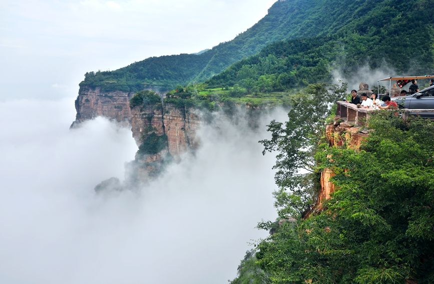 安阳林州：雨后太行景如画