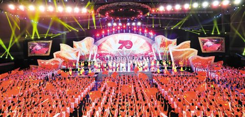 壮乡首府南宁喜气洋洋庆祝中华人民共和国成立70周年