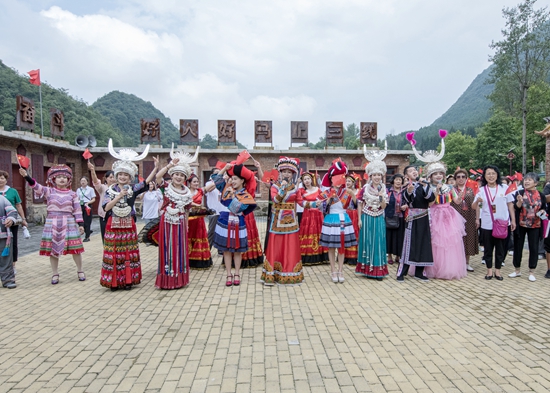 贵州水城：“矿坑音乐节”点燃激情盛夏_fororder_六盘水