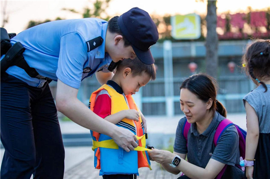 平安“喇叭”“小义警”宣防、云端课堂 长航镇江公安多举措共筑防溺水安全线_fororder_12