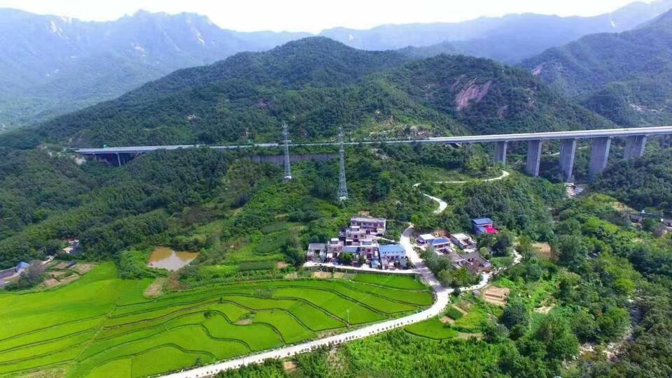 【原创】河南平顶山市鲁山县：和美乡村迎客来 村民增收笑开颜_fororder_图片4