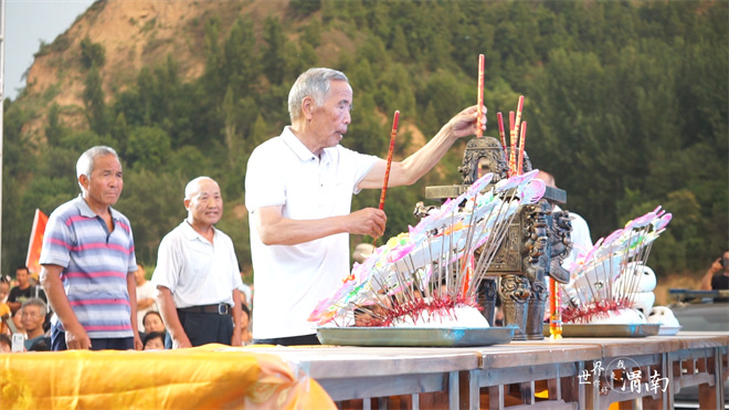 陕西渭南：黄河岸边迎客来 河灯祈福话民俗_fororder_图片6