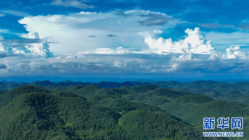 湖北保康：高山小镇 云景如画