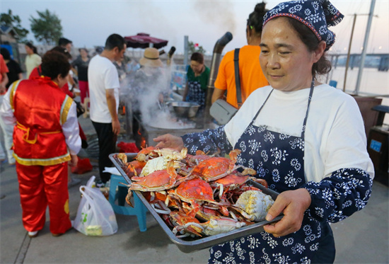 连云港：品味时令海鲜 体验渔家生活_fororder_微信图片_20230811102738