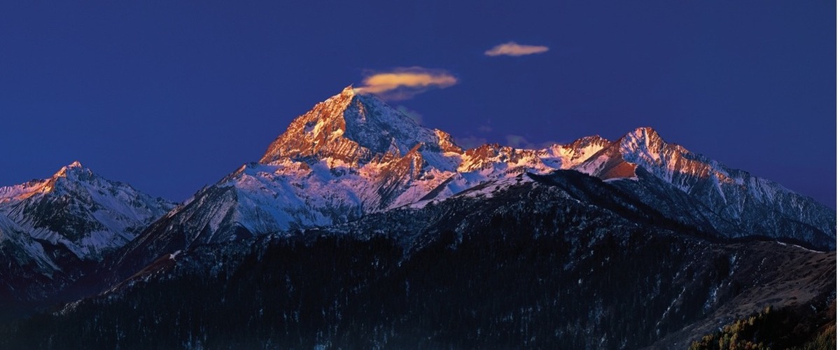 世界你好，我是阿坝｜多彩黑水如诗如画_fororder_三奥雪山 供图 中共黑水县委宣传部