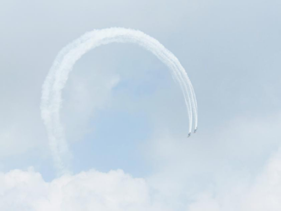 高空“炫技” 逐梦蓝天 第十届沈阳法库国际飞行大会启幕_fororder_图片79