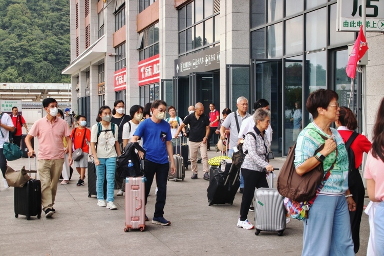 贵州：提升文旅吸引力 港澳游客赴黔旅游强劲复苏