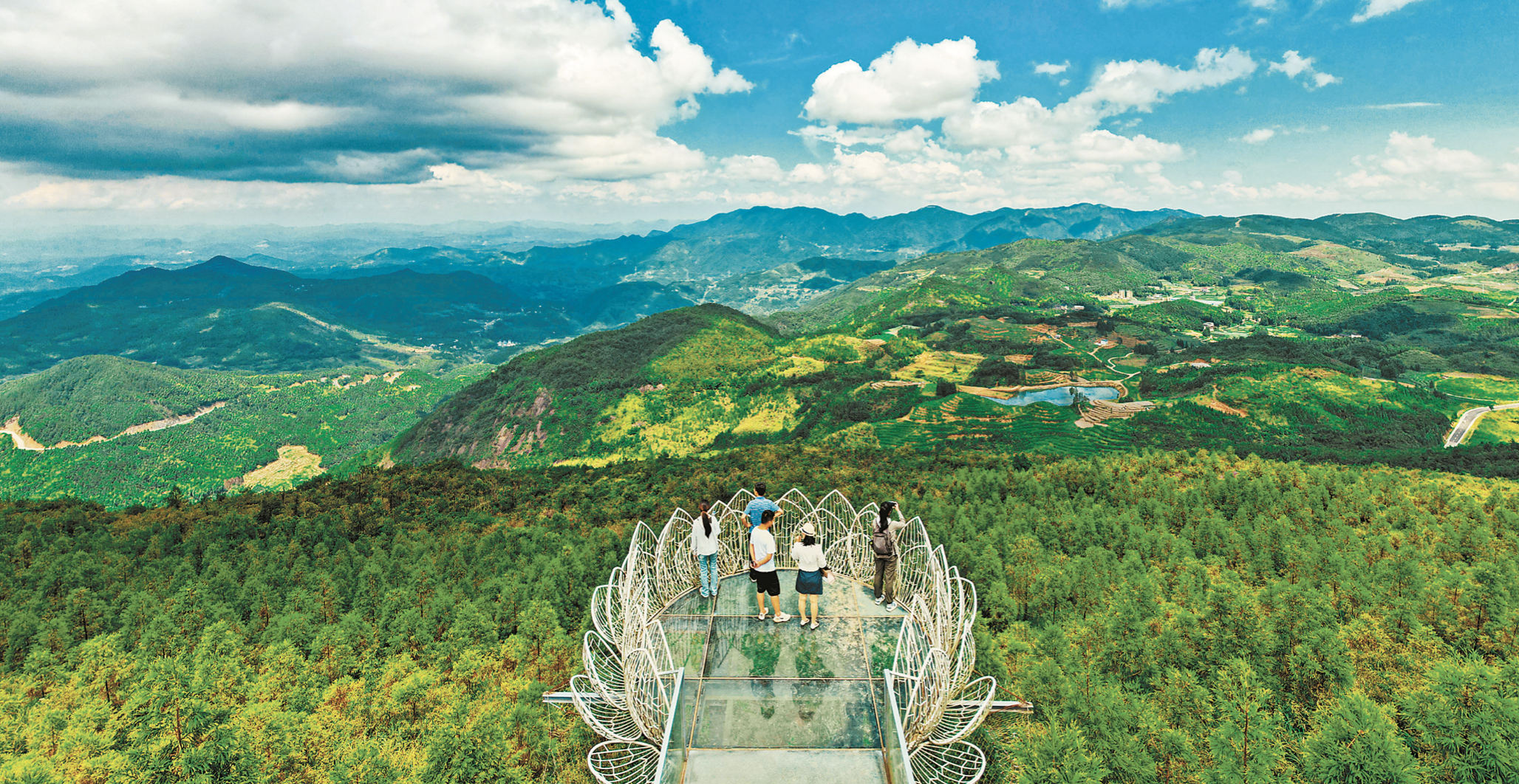 福州闽侯打造雪峰山城旅游度假区带动山区乡镇发展_fororder_WX20230829-091558@2x