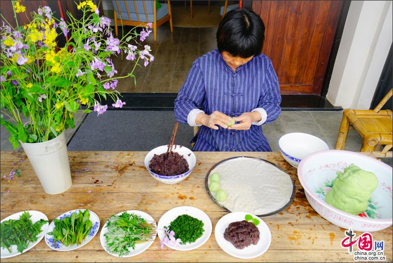 不负春光 来周庄香村祁庄摘鲜嫩野菜作青团子