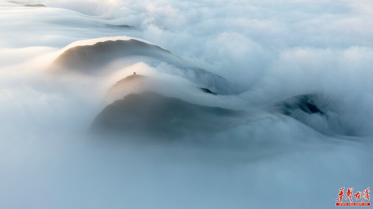 湖南郴州：山水画卷 天下莽山