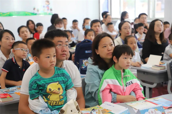 沈阳：珠江五校教育集团举行“共赴一场最美相约”新生见面会_fororder_珠五1