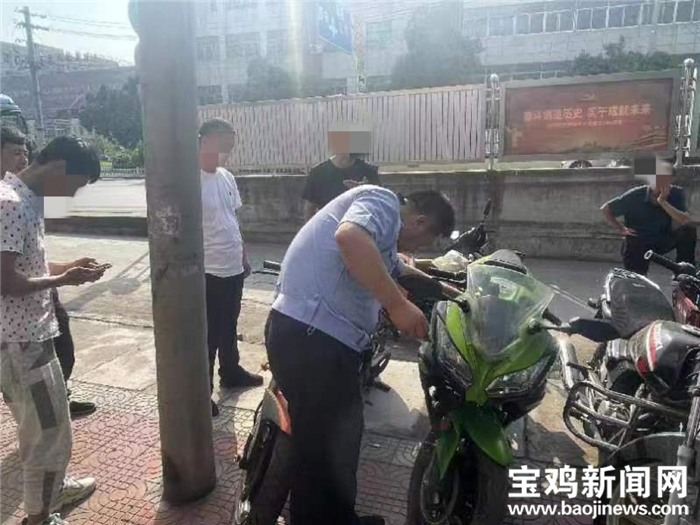 （转）宝鸡交警重拳打击“飙车炸街” 捣毁非法改装摩托车窝点