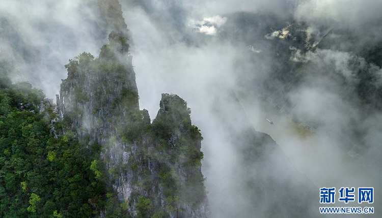 重庆：初秋三峡 烟云如画