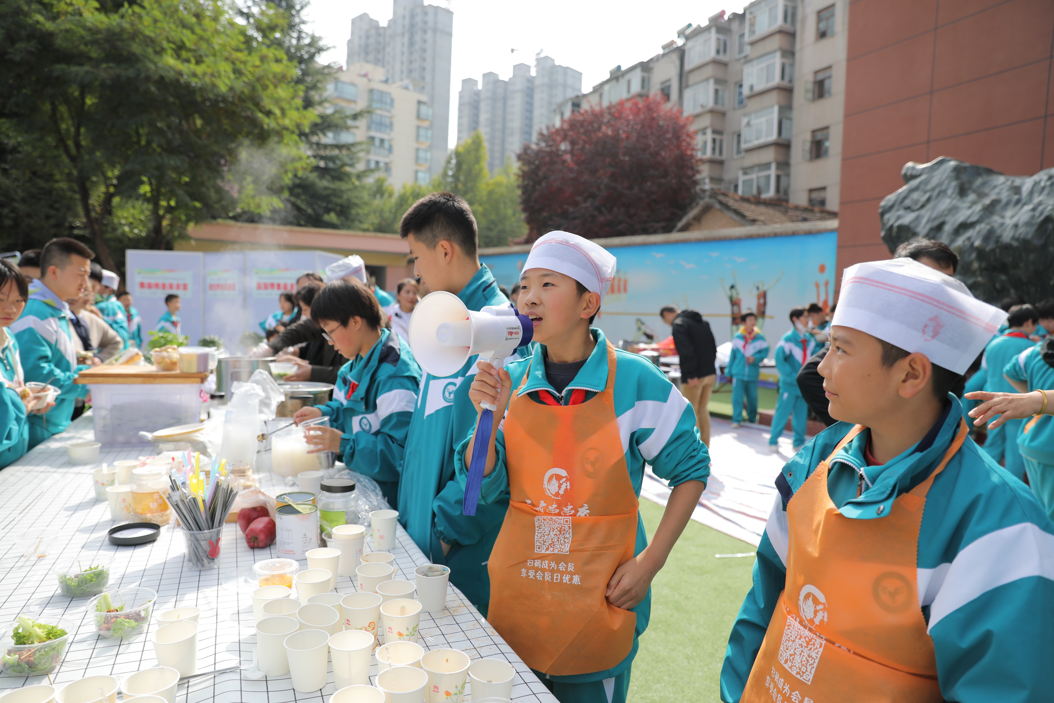 天水市逸夫实验中学：相约秋季好“食”光——第四届校园美食节暨首届劳动技能大赛举办_fororder_467A6635.JPG