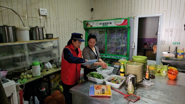 武威民勤：消防救援大队“女子宣传队”走进辖区商市场开展消防安全宣传活动_fororder_图片3