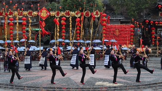 （供稿）贵州雷山：非遗借势“村晚”出圈带火乡村旅游_fororder_ede478c50a0b6c7e5ba7b9619359e68