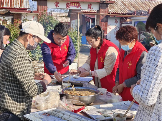 信阳市平桥区总工会： 温暖聚重阳 浓情饺子宴_fororder_图片3