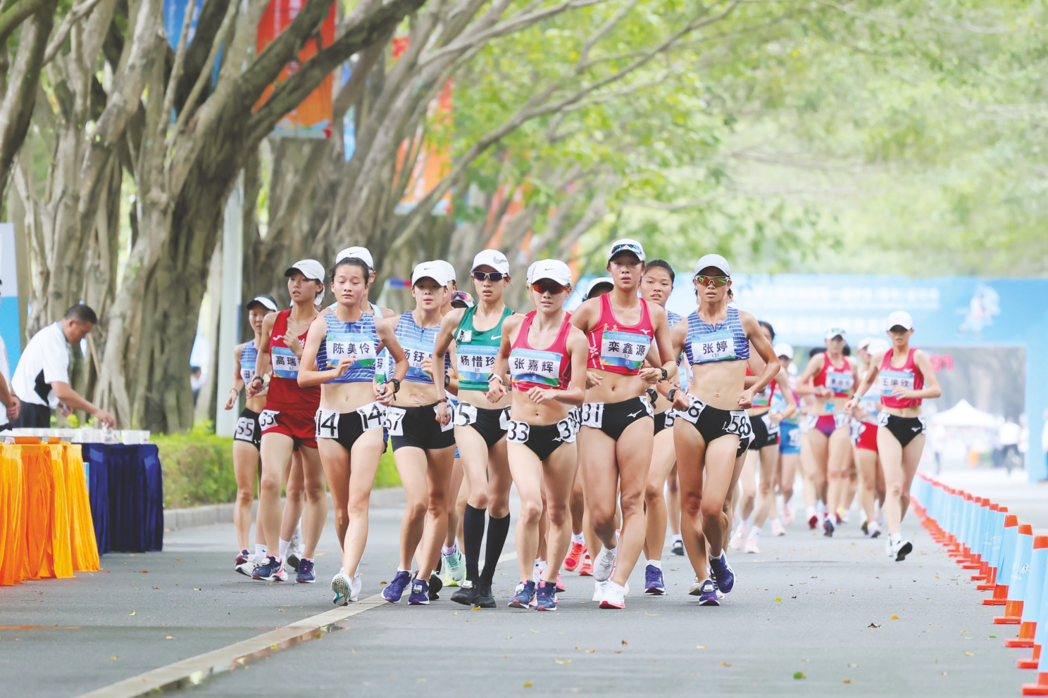 田径（公开组）今日展开最后一个比赛日争夺  南宁队有望在女子接力赛登上领奖台