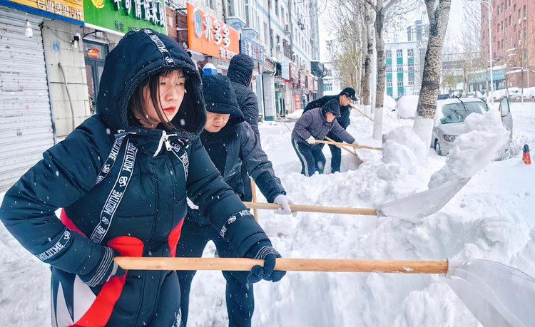 鸡西市：提前预警 以雪为令 高效应对极端天气_fororder_图片2