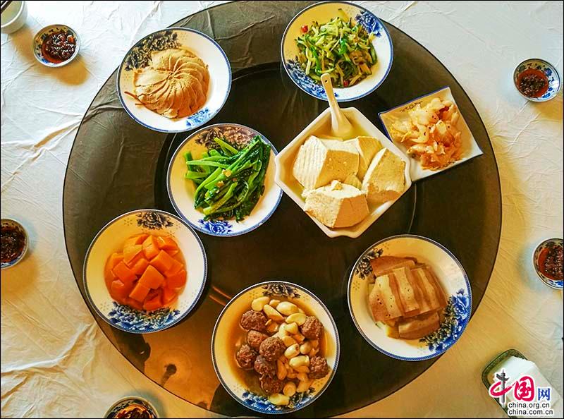 山花烂漫的峨眉山之春 来与我共享"禅食同味"