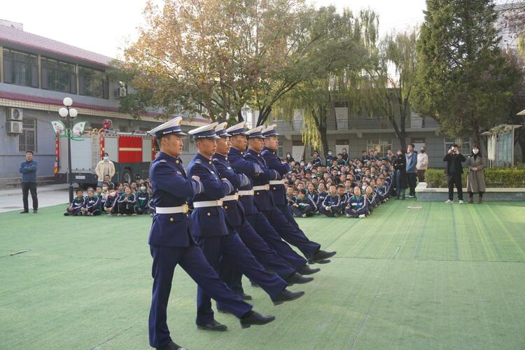 甘肃庆城：消防安全零距离 共筑校园防火墙_fororder_图片8