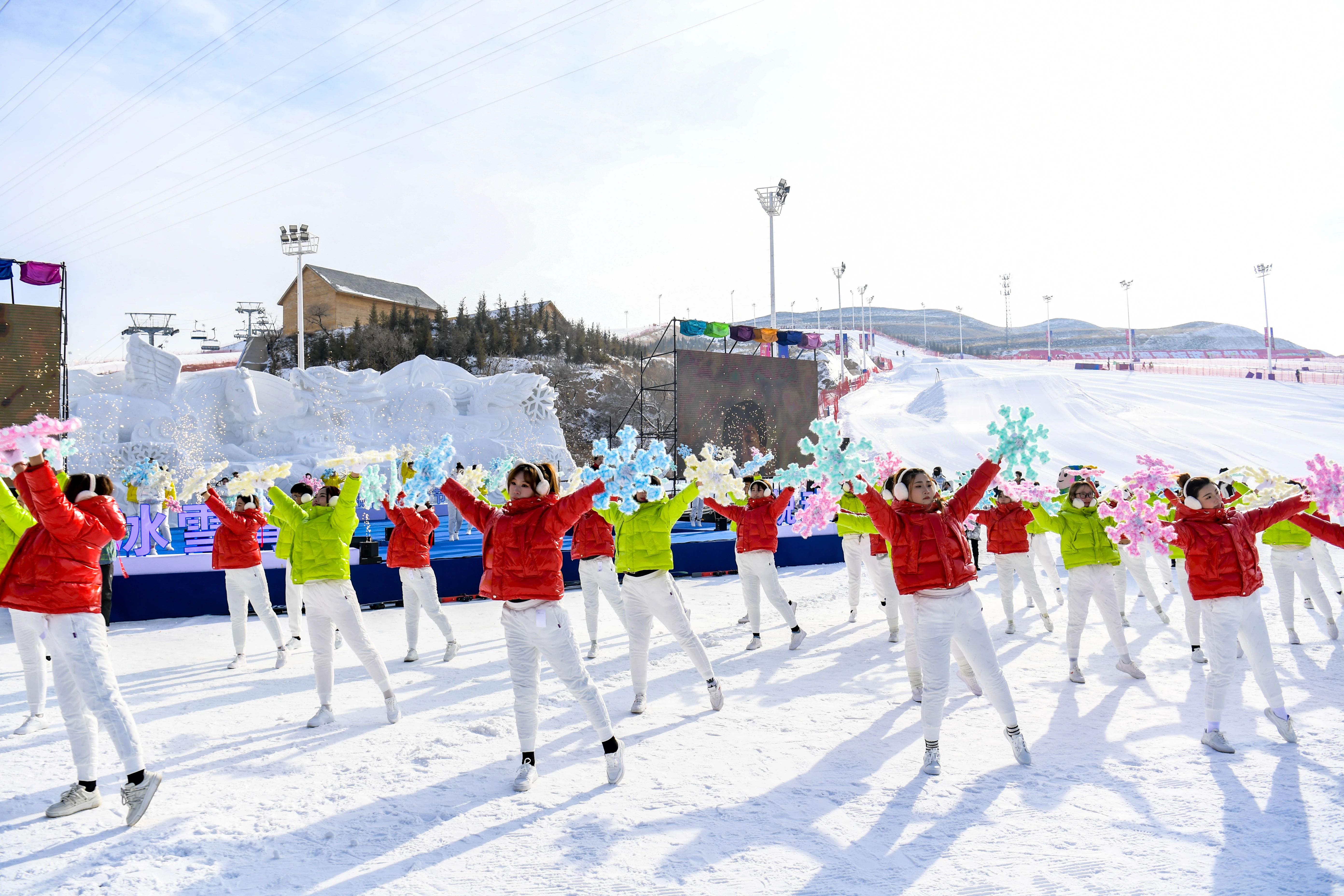 “冰雪青城•悦动北疆”2023-2024呼和浩特冰雪节开幕_fororder_微信图片_20231222164111