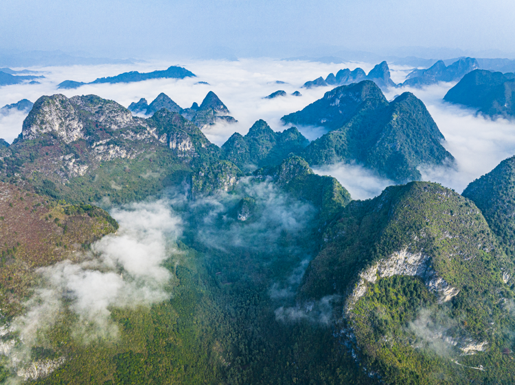 广西凤山：云雾缭绕“峰”景美_fororder_图片6_副本