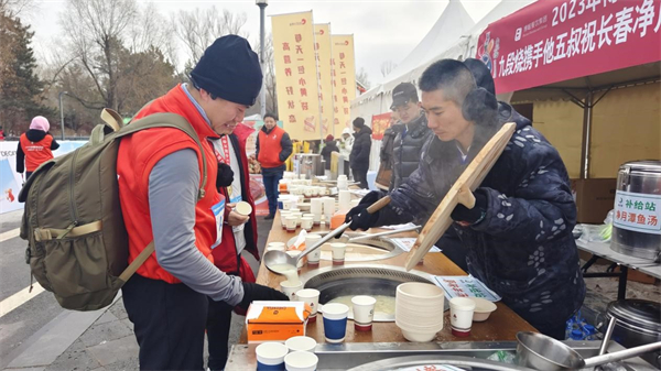 “冰天雪地 热血开跑”长春净月潭首届冰雪欢乐跑激情开赛_fororder_吉林净月3