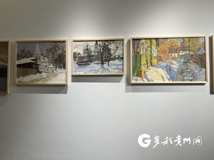 俄罗斯著名油画家奥尔加·库兹米娜油画作品展亮相黔南双龙