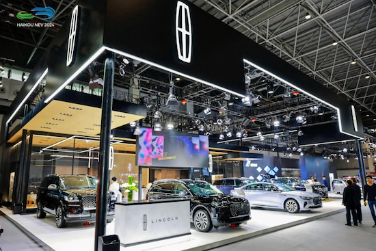 "New" cars gather at Haikou International Auto Show and Haikou New Energy Auto Show, which is bursting with popularity _fororder_image007