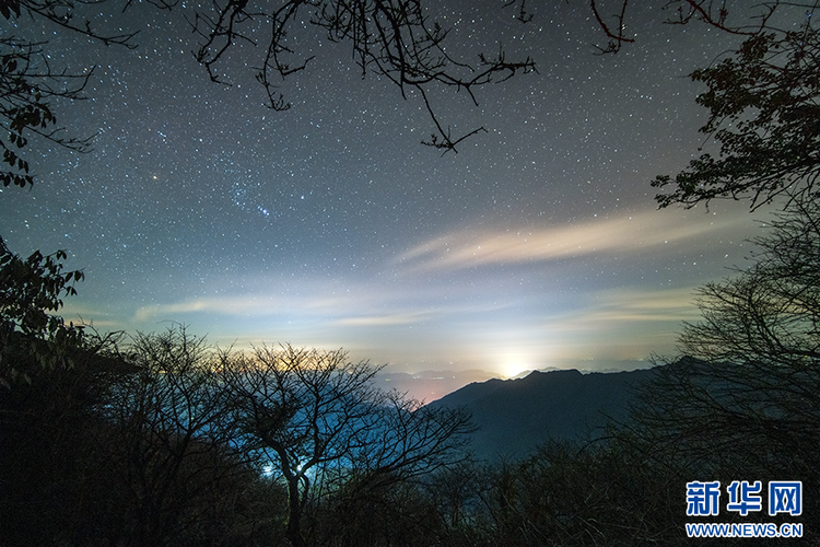 星空下的梵净山 犹如仙境