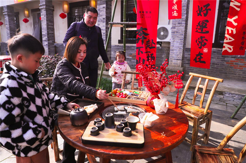 武汉第八届迎春花市暨首届梁子湖年货节在江夏开幕_fororder_图片6