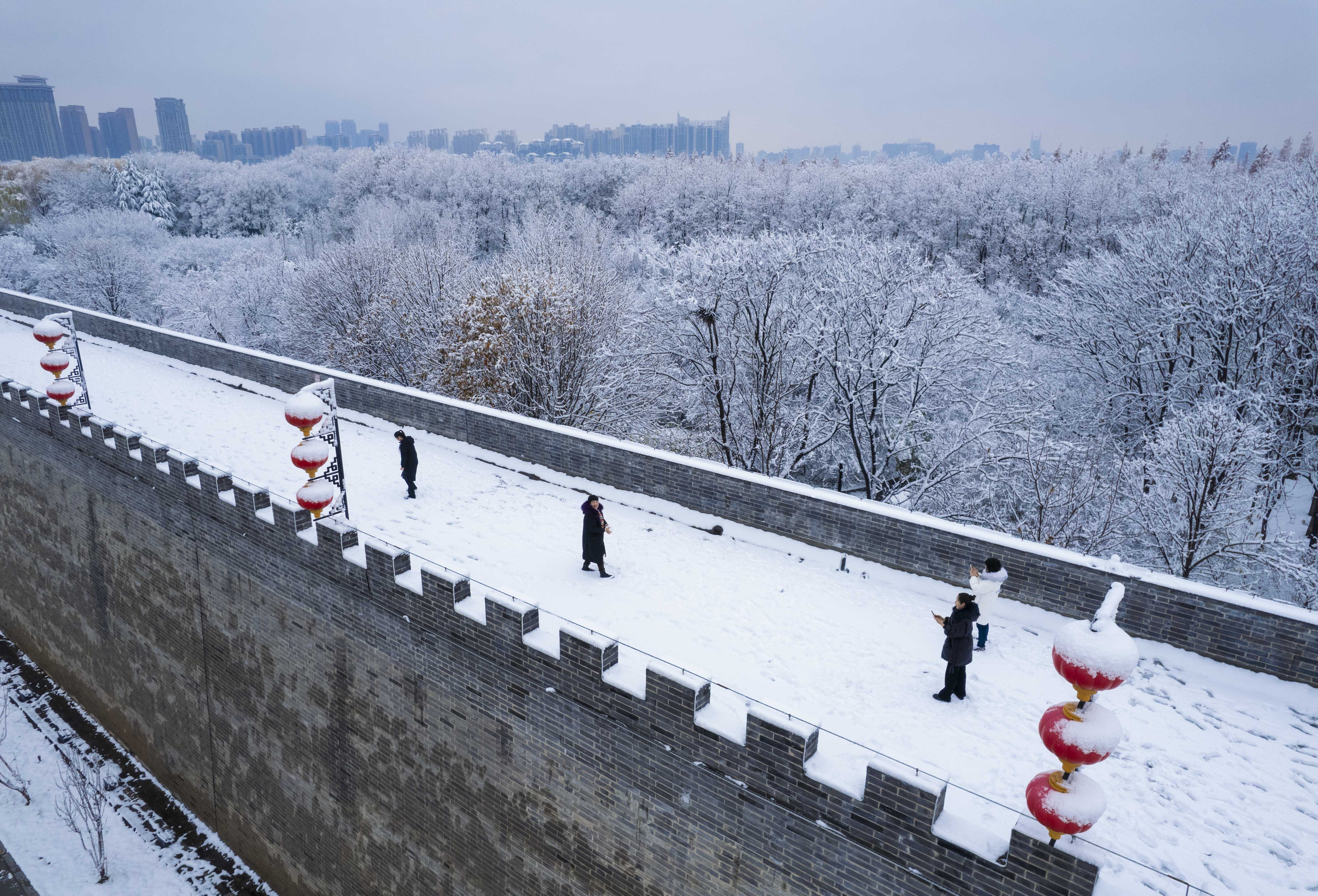 飞雪落成诗 一秒入仙境！雪后河南 美出“天际”