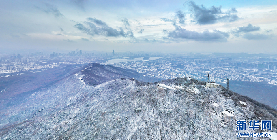 雪后金陵美如画